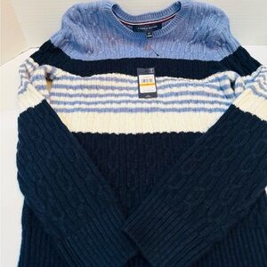 NEW Tommy Hilfiger Women’s Sweater